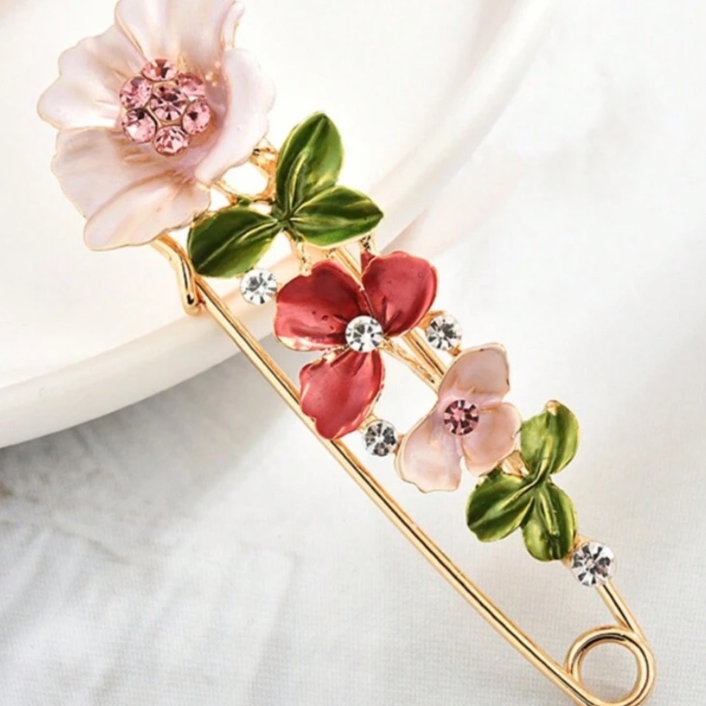 Floral Gemstone Pin